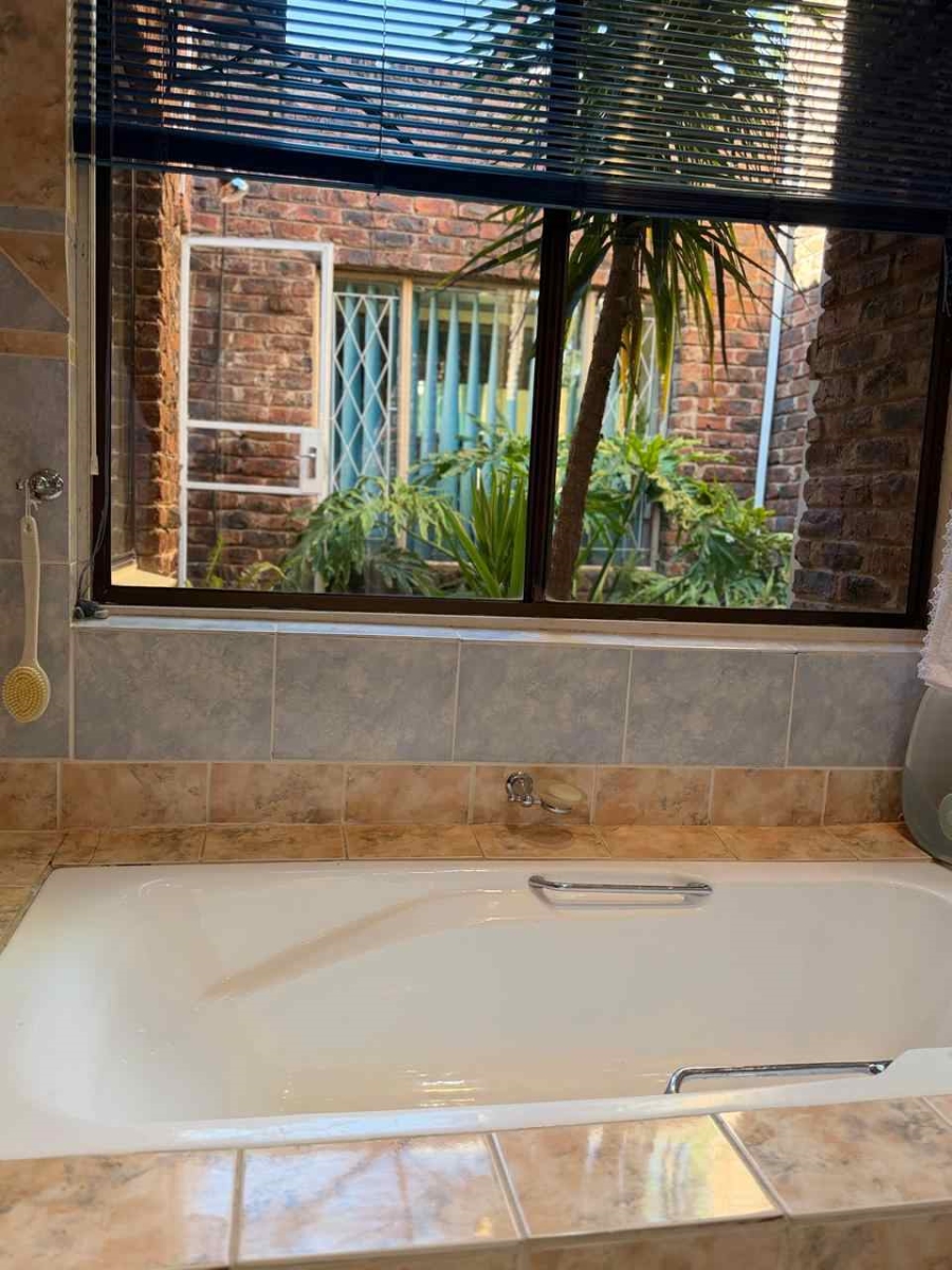 5 Bedroom Property for Sale in Blue Rise Eastern Cape